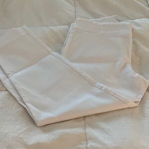 Elegant White Women's Cropped Pants